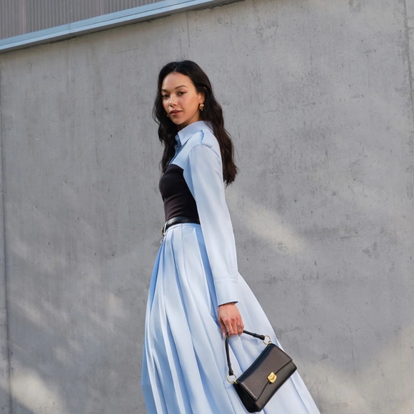 NWOT COMMENSE Color Block Crop Top Blue and Black Size M - Picture 3 of 5